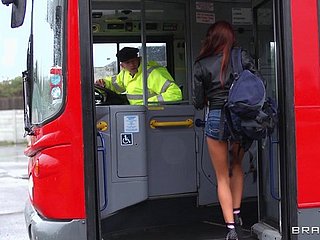 Selvaggio cazzo troika everywhere un autobus Madison Ivy e Jasmine Jae