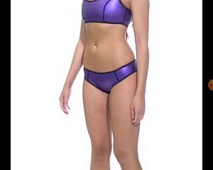 セクシーなビキニトライアウト