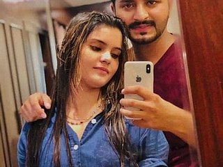 Bawa G Sialkot Nudes & Peel