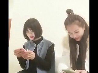 2 hermosas chicas de cueva joder 1 hijo de puta