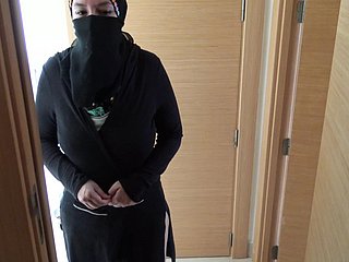 Il pervertito britannico scopa arctic sua damigella egiziana matura in hijab