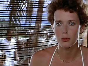 Adieu Emmanuelle (1977) dengan Sylvia Kristel