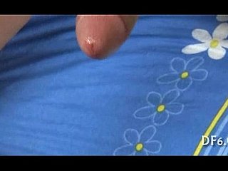 Trinh nữ hét lên vì đau đớn