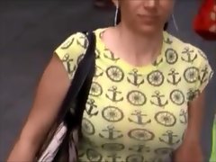 Candid Boobs: Langsing Busty Putih Wanita (Yellow Tops) 3