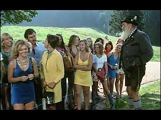 Schulmadchen รายงาน 8 (1974)