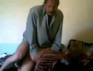 pembantu rumah India mendapat dear one