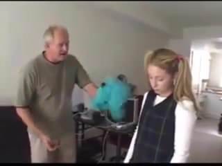 STP5 hija ama su castigo Tetas!